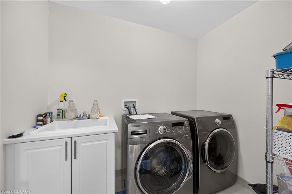 8 Callon Drive Property Photo 38