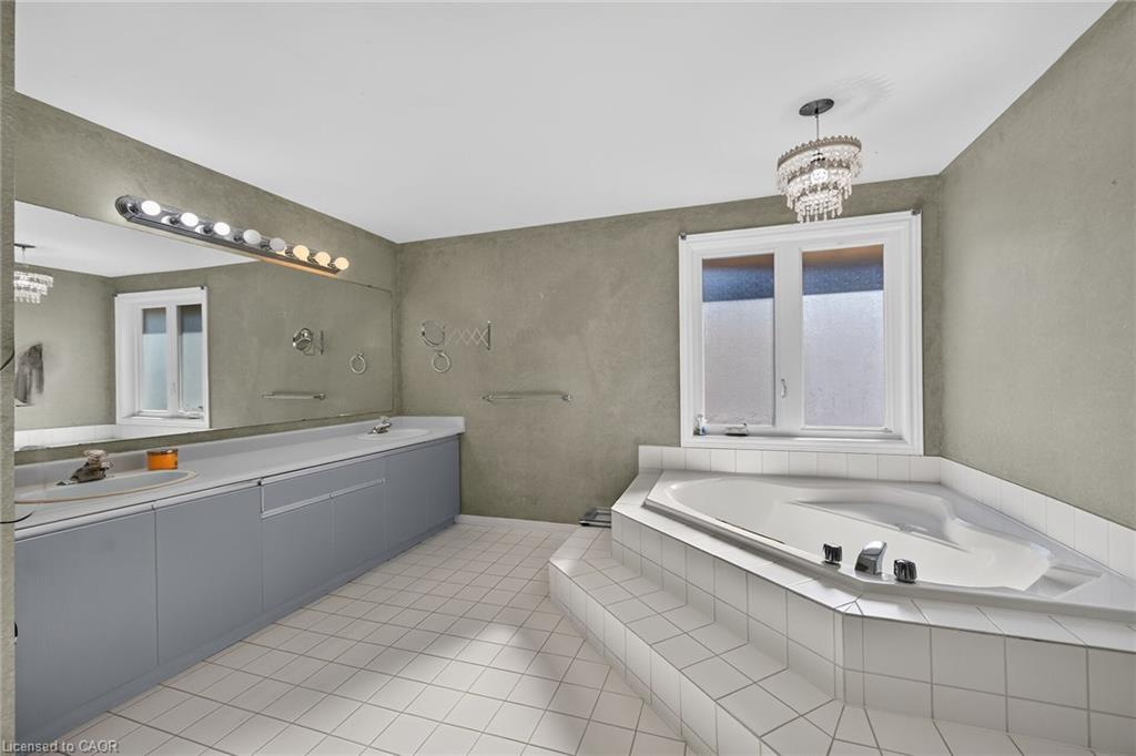 196 Bluebell Crescent Property Photo 23