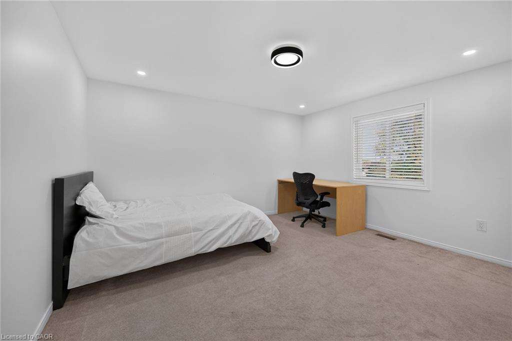 196 Bluebell Crescent Property Photo 28