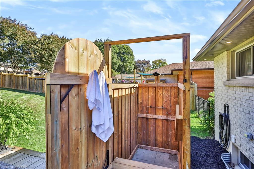 9 Phillip Street Property Photo 31