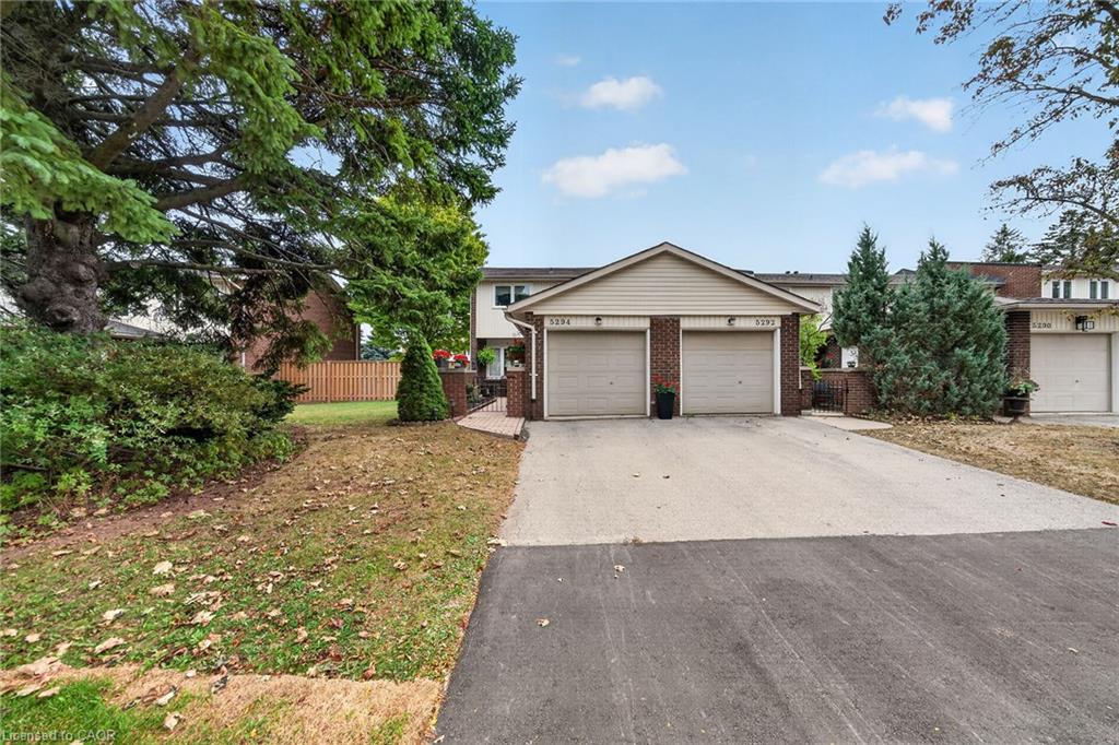 5294 Bromley Road Property Photo 2