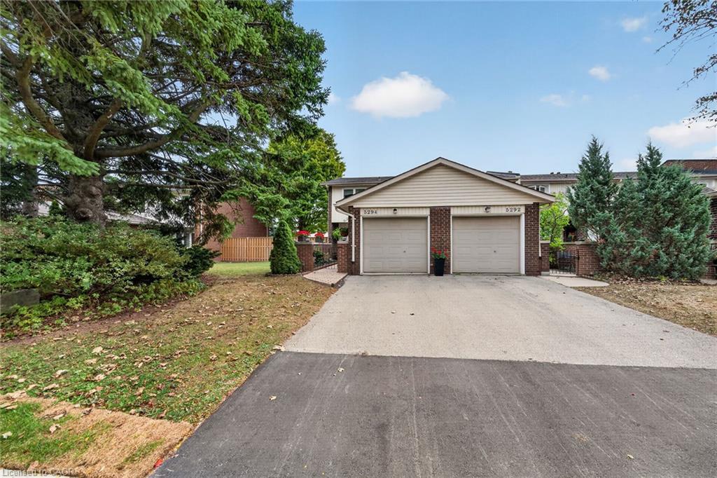5294 Bromley Road Property Photo 3