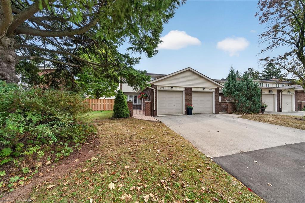5294 Bromley Road Property Photo 4