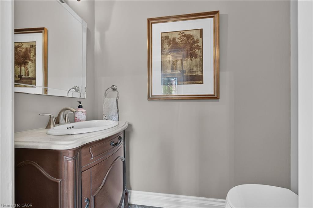 5294 Bromley Road Property Photo 14
