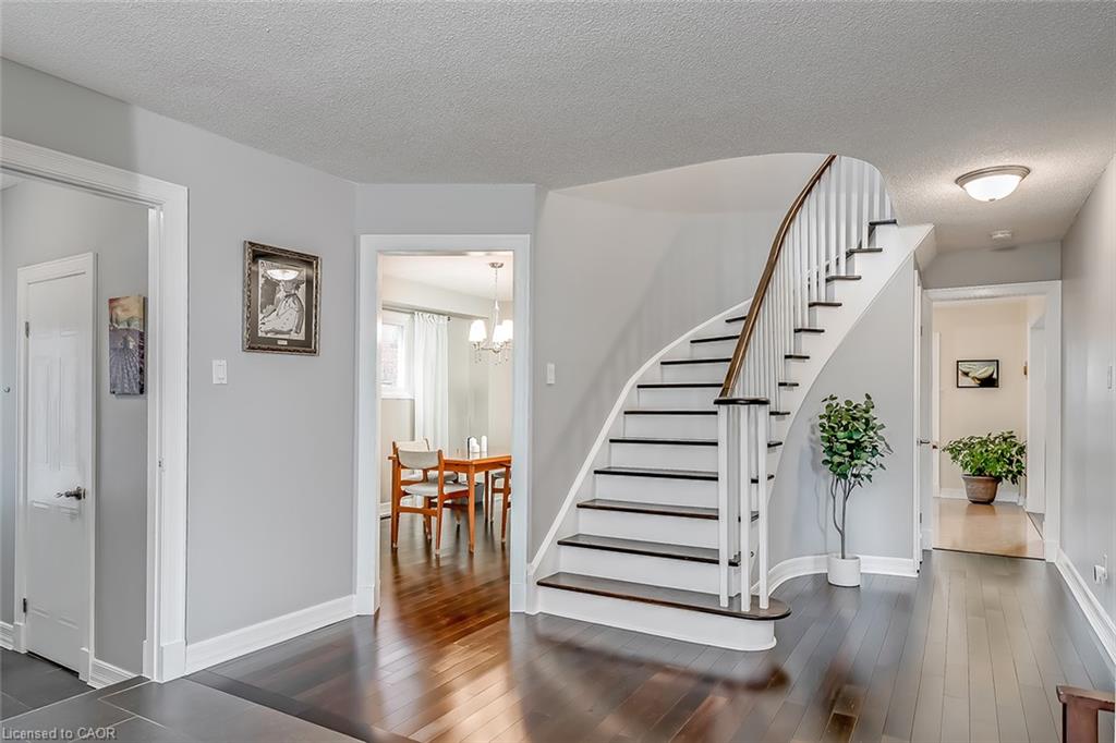 3163 Barwell Road Property Photo 4