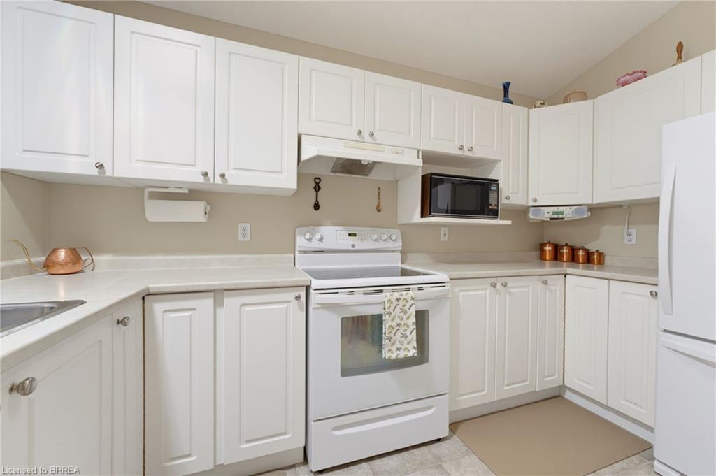 9-73 Morton Avenue W Property Photo 11