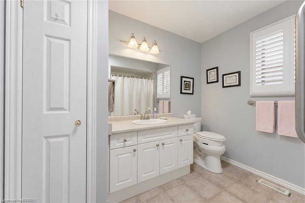 9-73 Morton Avenue W Property Photo 14
