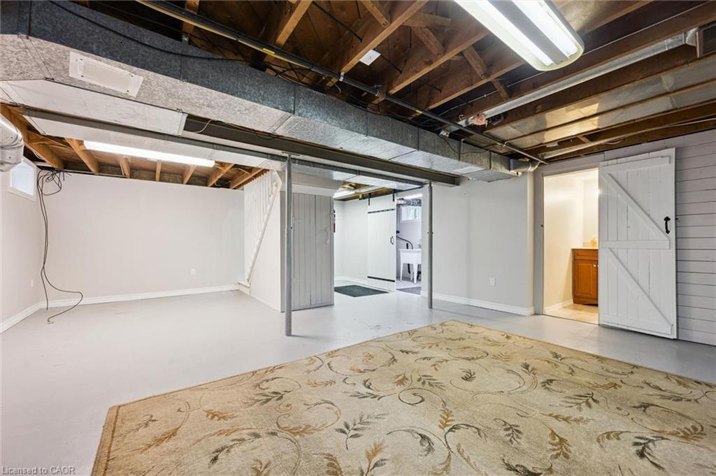 35 Acacia Street Property Photo 17