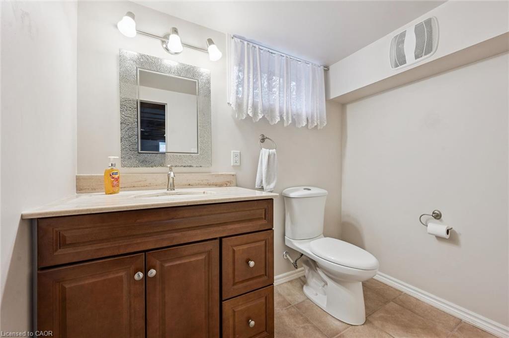 35 Acacia Street Property Photo 18