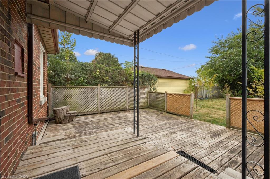 35 Acacia Street Property Photo 19