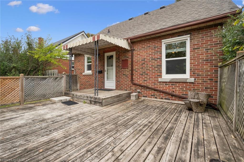 35 Acacia Street Property Photo 20