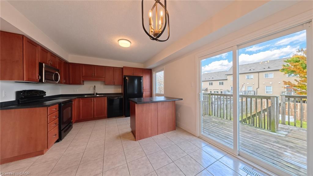 250 Parkvale Drive Property Photo 9