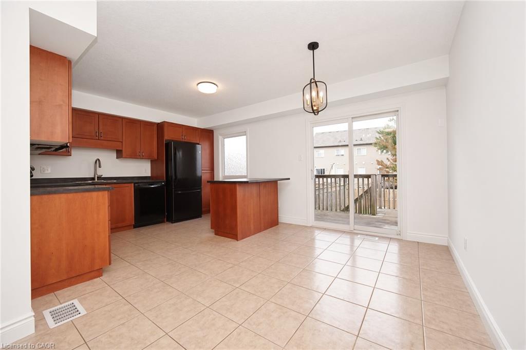 250 Parkvale Drive Property Photo 11