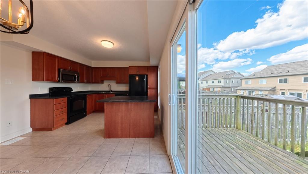 250 Parkvale Drive Property Photo 12