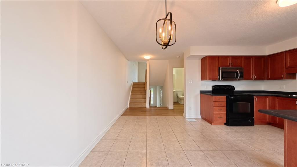 250 Parkvale Drive Property Photo 14