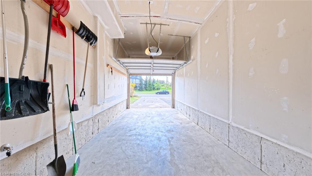 250 Parkvale Drive Property Photo 21