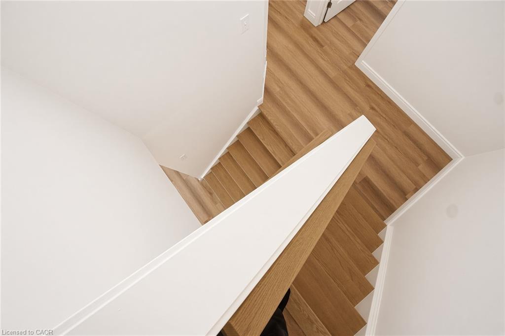 250 Parkvale Drive Property Photo 27
