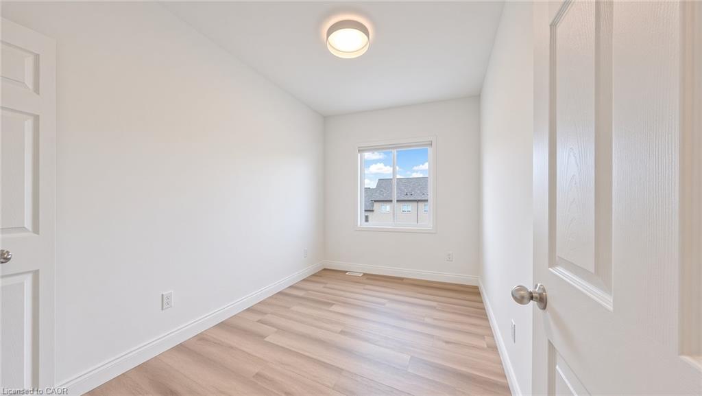 250 Parkvale Drive Property Photo 33