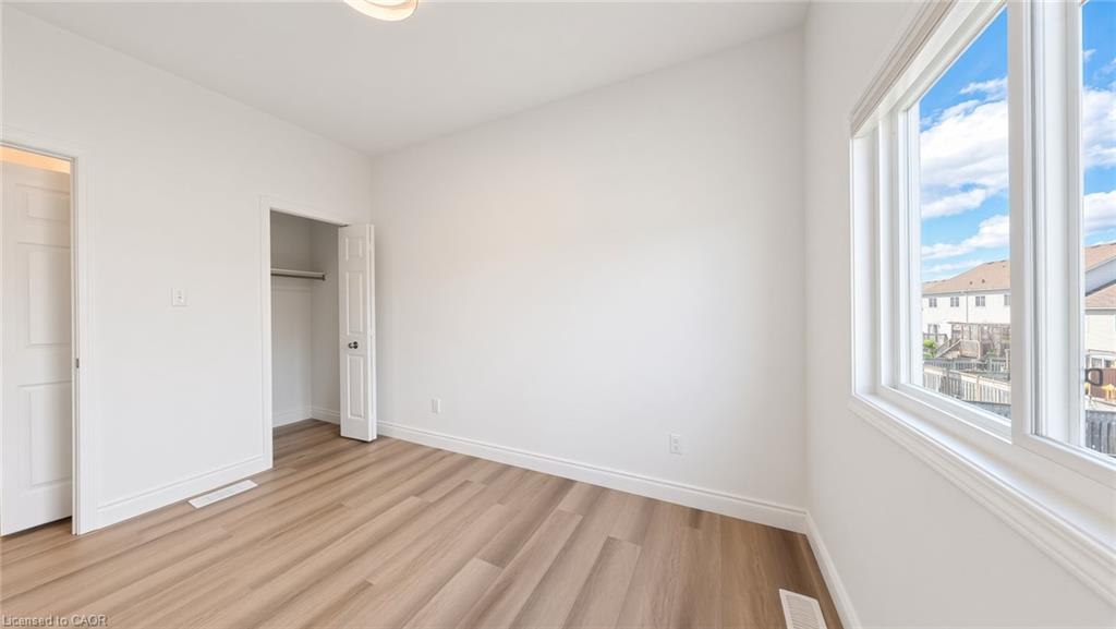 250 Parkvale Drive Property Photo 34
