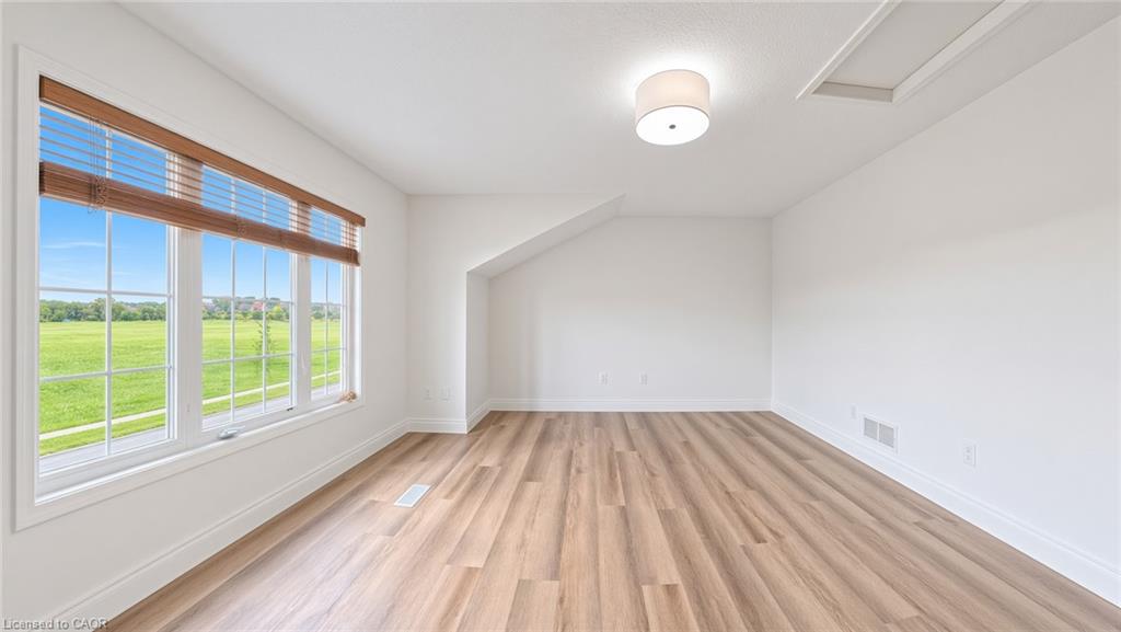 250 Parkvale Drive Property Photo 39