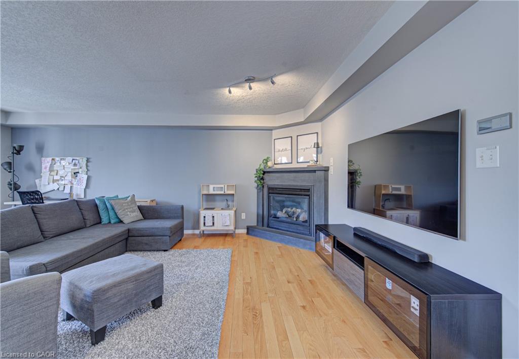 32 Bruce Street Property Photo 5