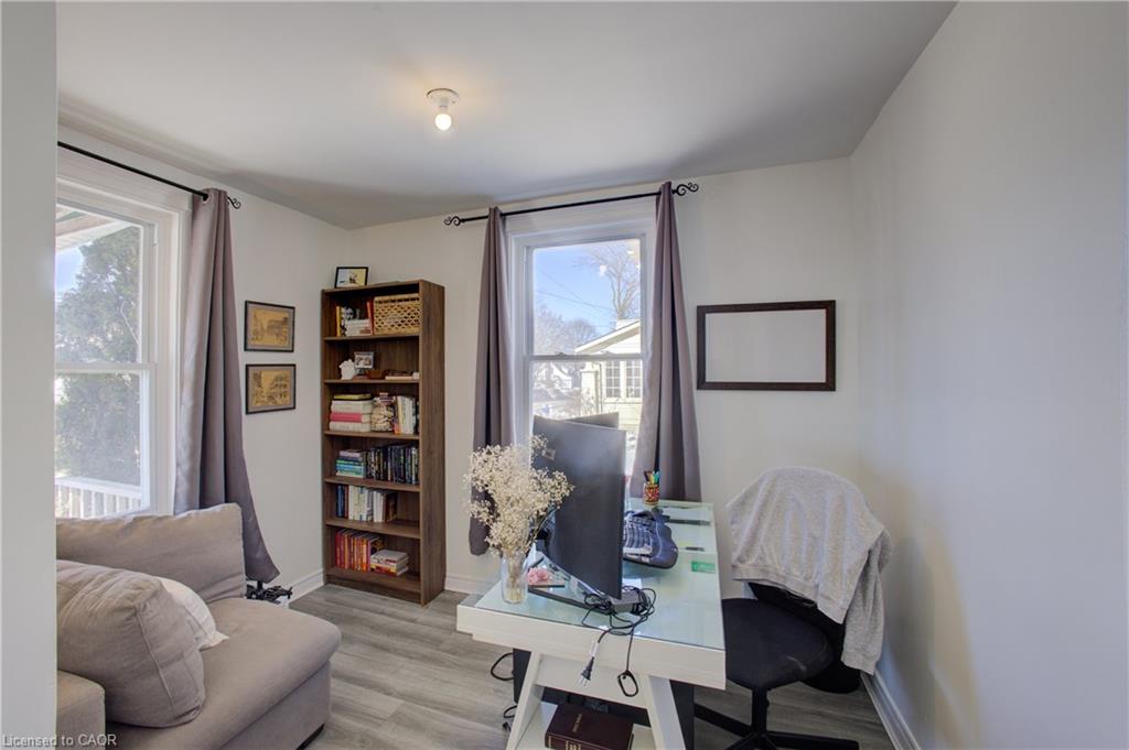 101 John Street E Property Photo 5