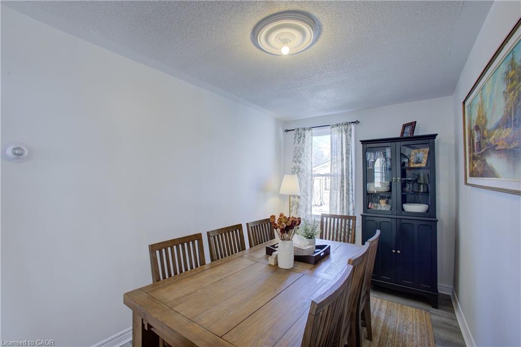 101 John Street E Property Photo 11