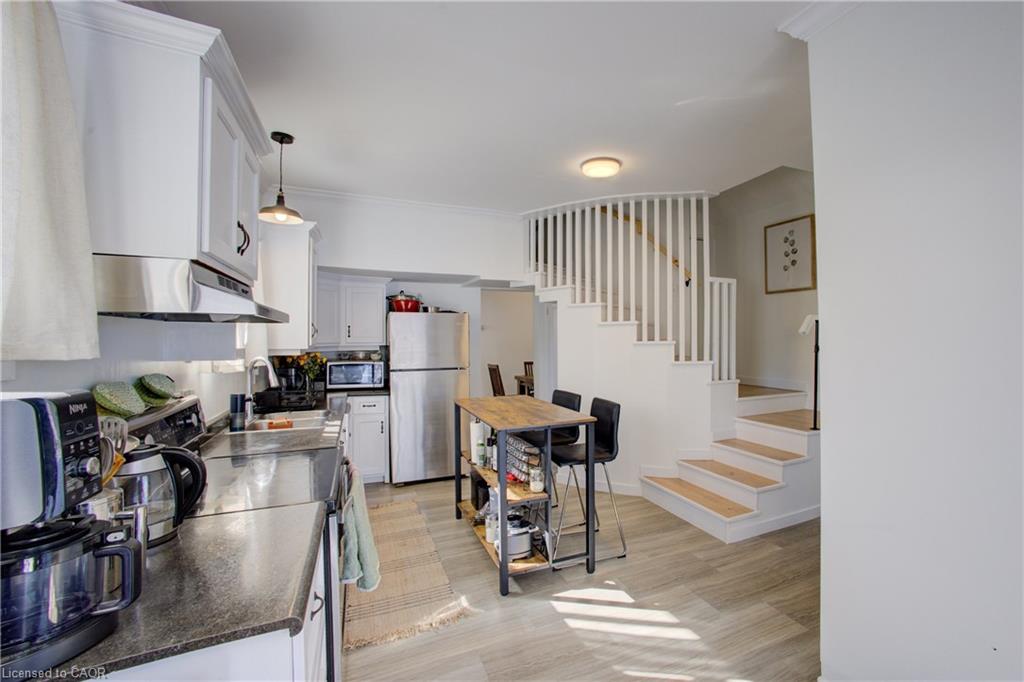 101 John Street E Property Photo 15