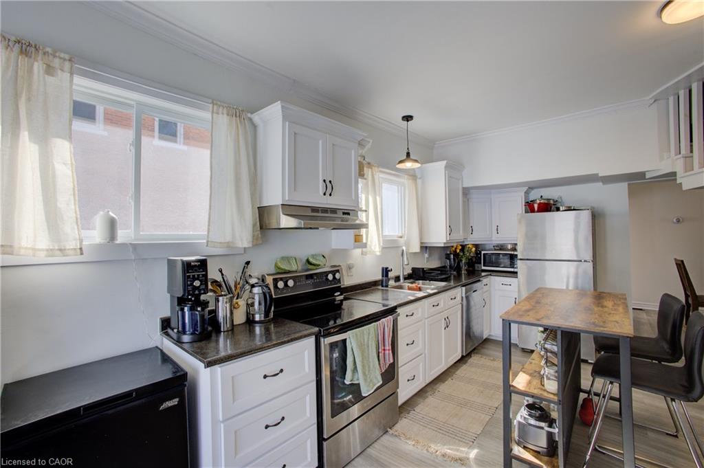 101 John Street E Property Photo 16