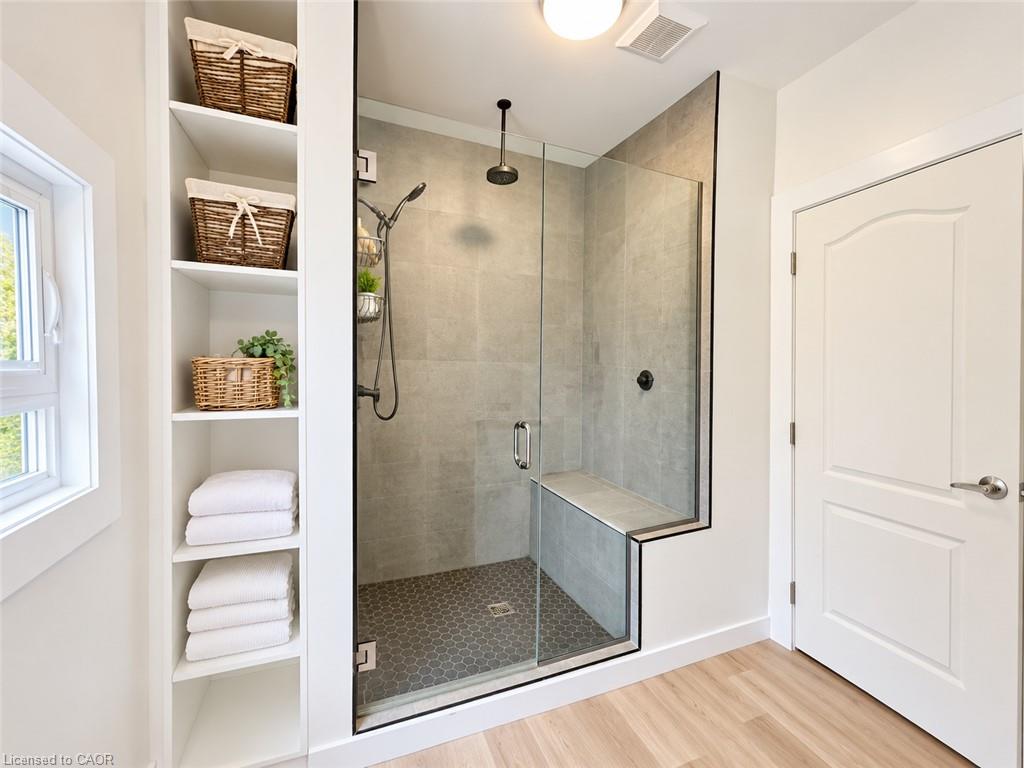 101 John Street E Property Photo 20