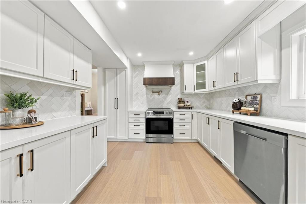 184 Torresdale Avenue Property Photo 1