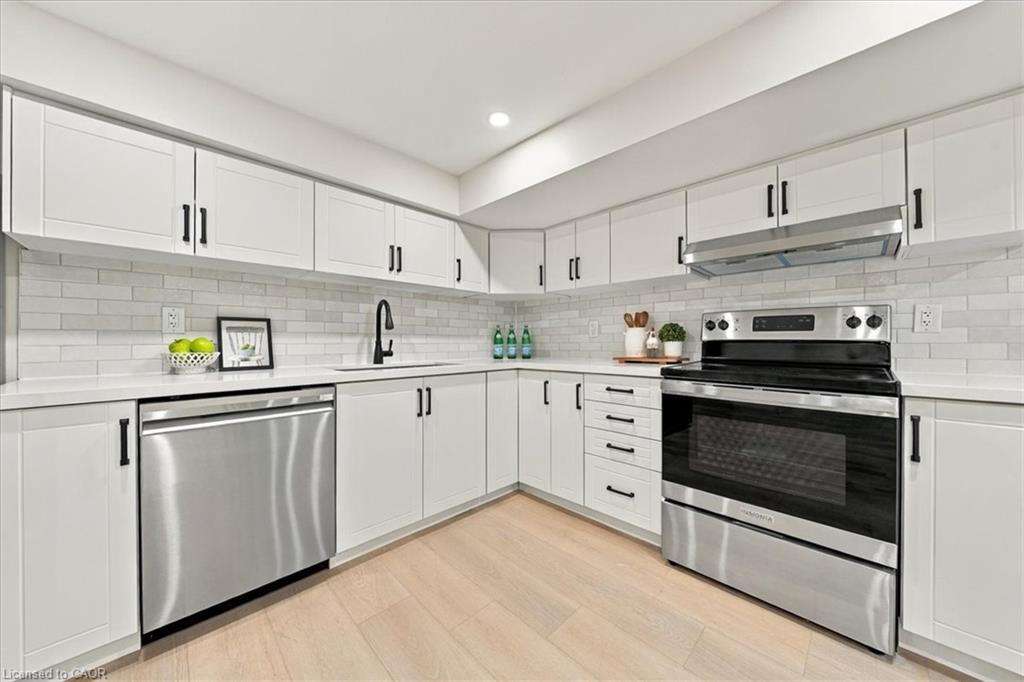 184 Torresdale Avenue Property Photo 12