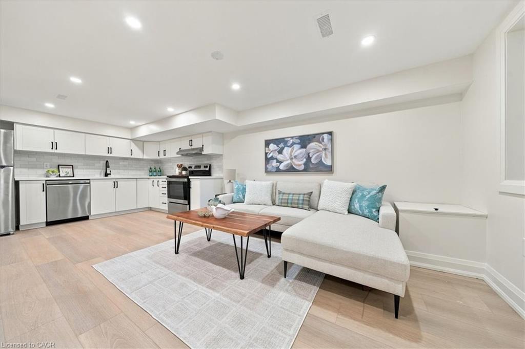 184 Torresdale Avenue Property Photo 15