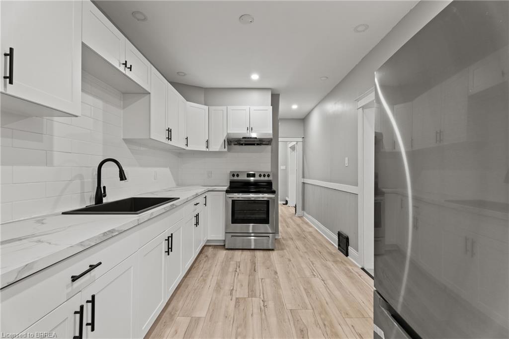 88 Gage Avenue S Property Photo 14