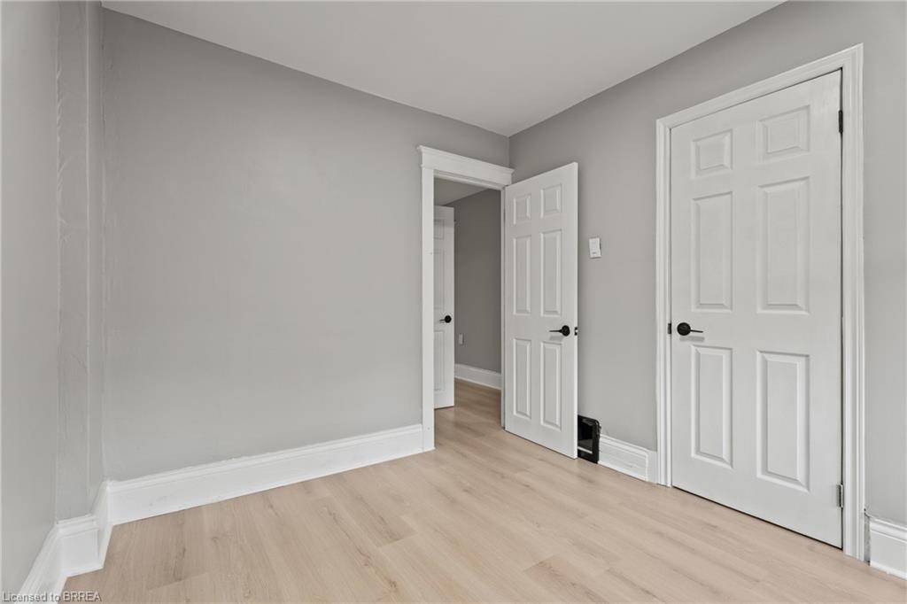 88 Gage Avenue S Property Photo 26