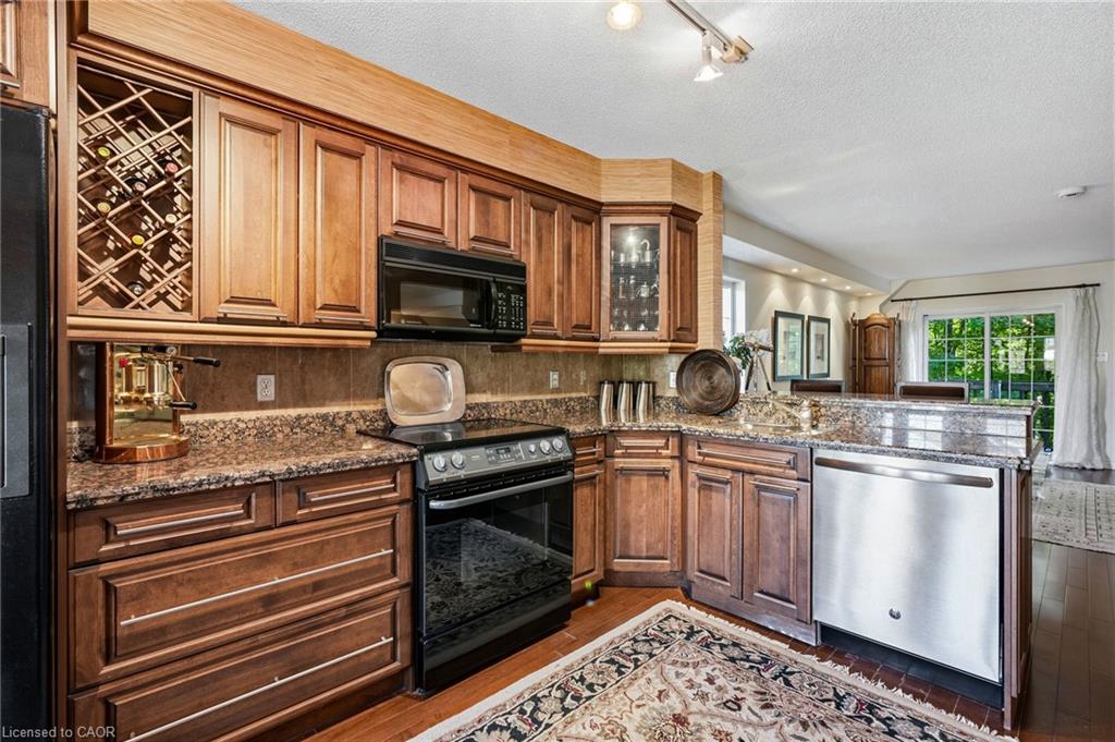 52-3480 Upper Middle Road Property Photo 12