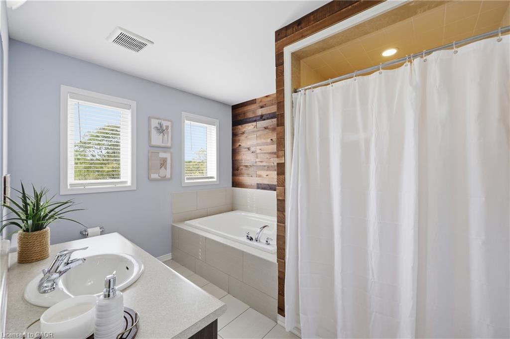 47 Larry Crescent Property Photo 24