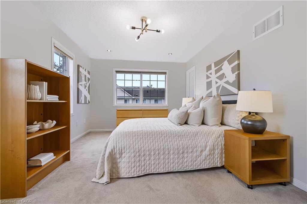 1630 Cartwright Crescent Property Photo 19