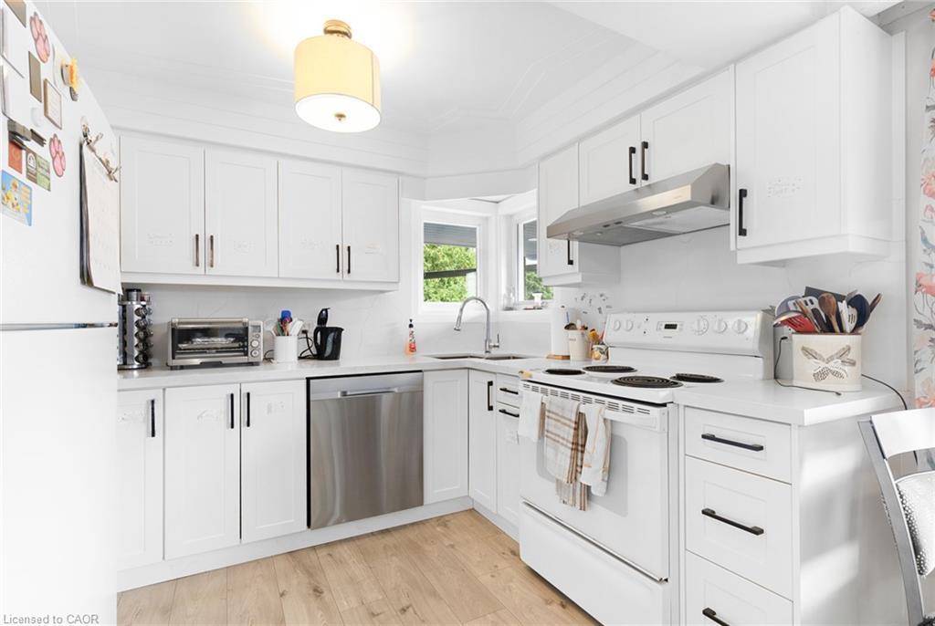 24 Alpha Street Property Photo 12