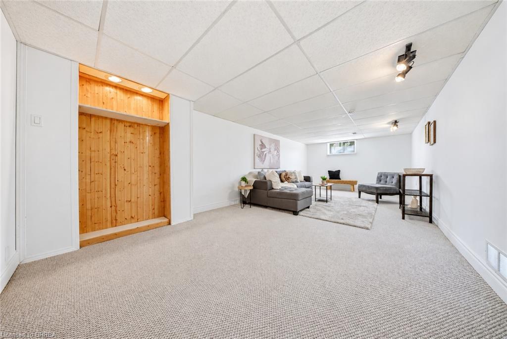 16 Burwell Street Property Photo 22