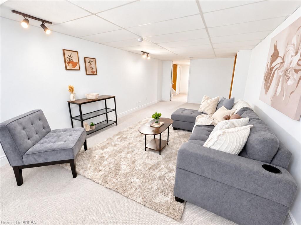 16 Burwell Street Property Photo 24