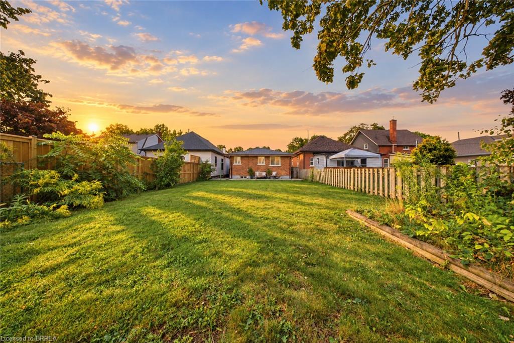 16 Burwell Street Property Photo 31