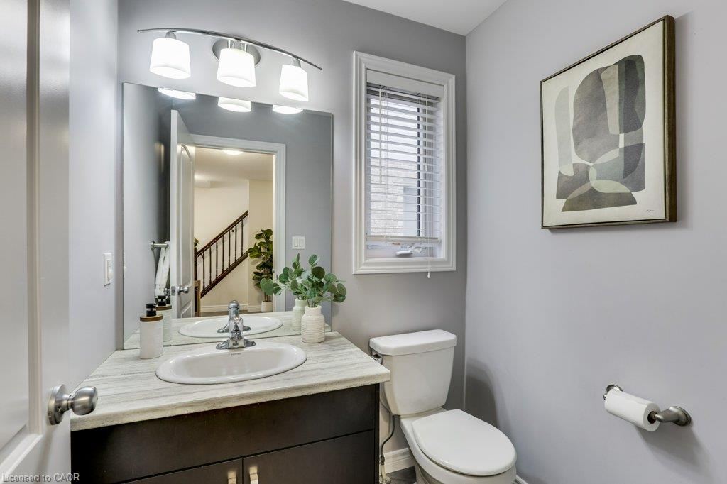 731 Guiness Way Property Photo 5