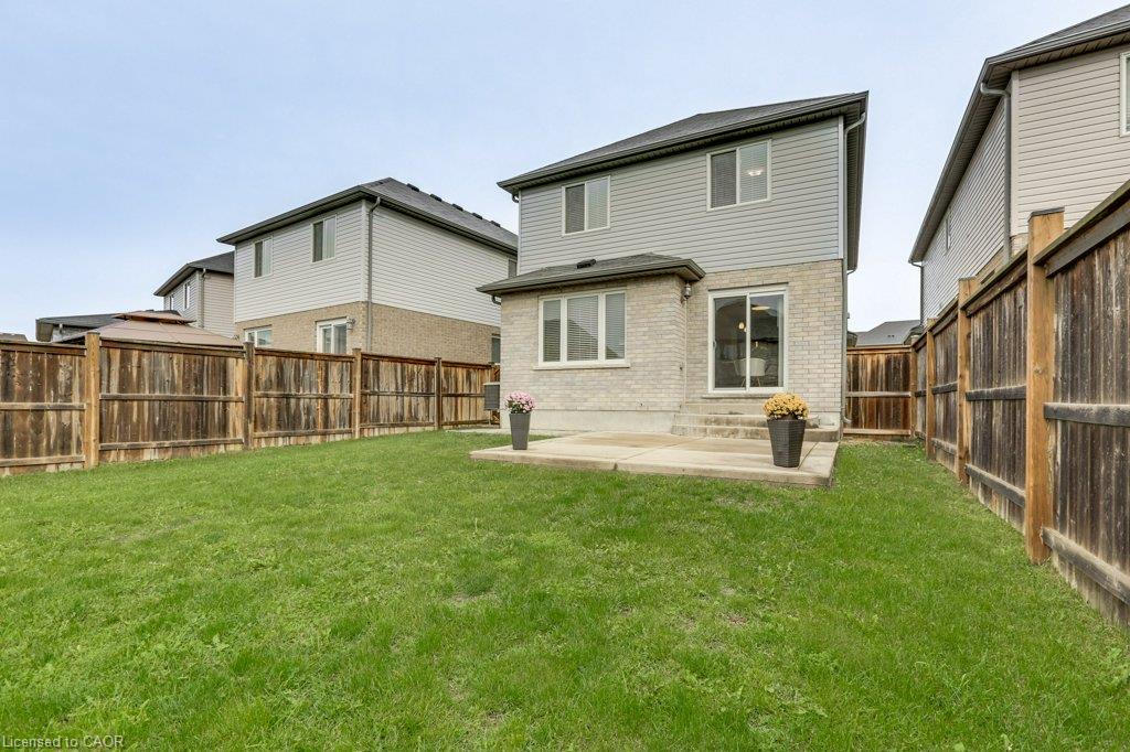 731 Guiness Way Property Photo 28