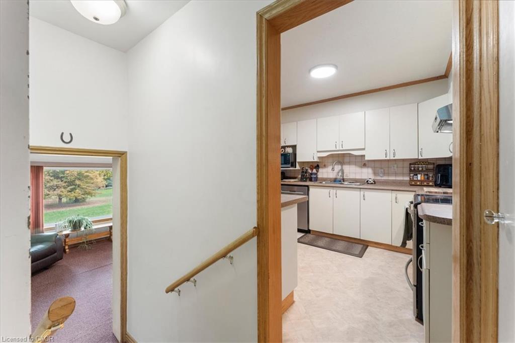 912 #5 Highway W Property Photo 20
