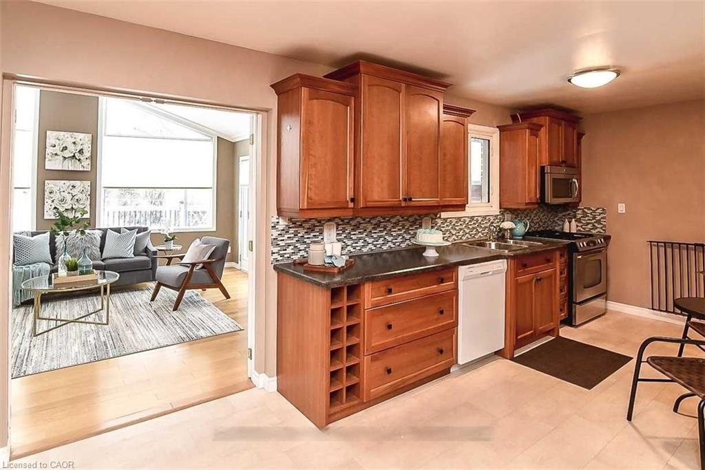 23 Woodsview Avenue Property Photo 8