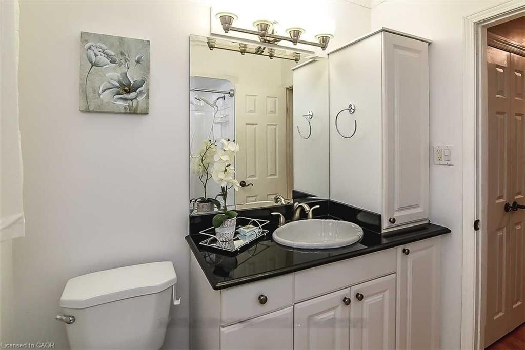 23 Woodsview Avenue Property Photo 18