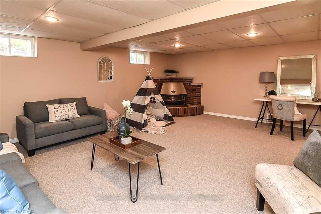 23 Woodsview Avenue Property Photo 20