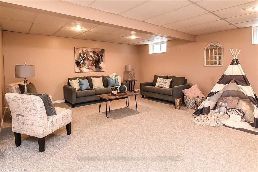 23 Woodsview Avenue Property Photo 21