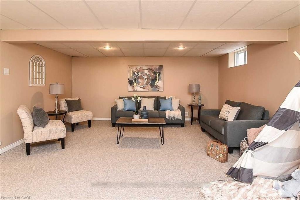 23 Woodsview Avenue Property Photo 22